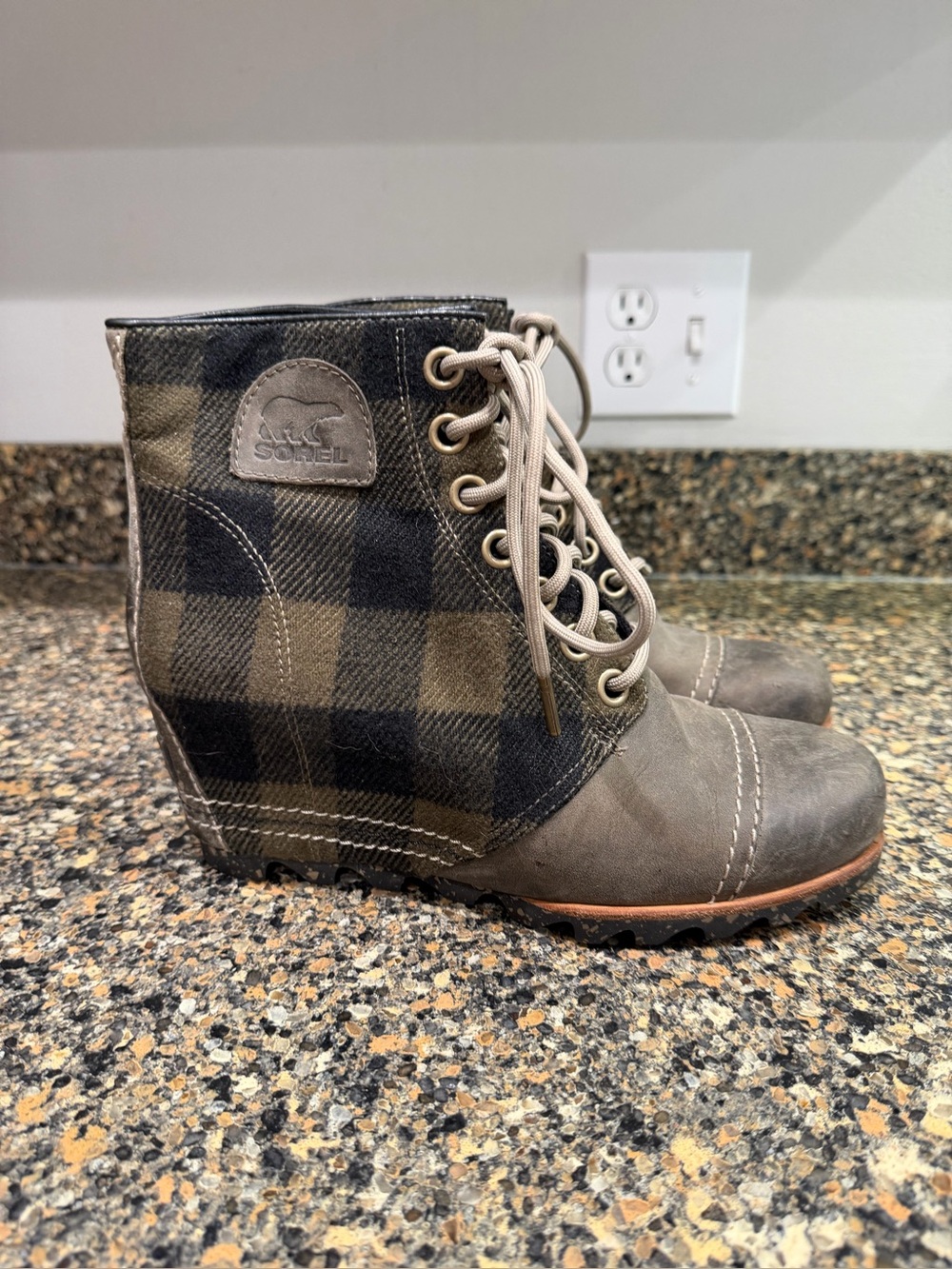 Sorel Women's Plaid Lace-Up Wedge Boot - Olive/Black 8.5